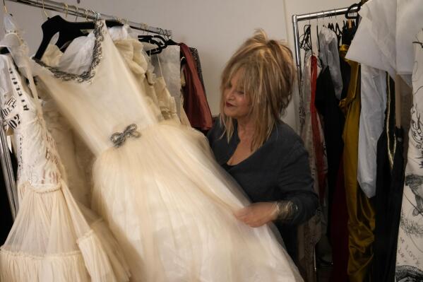 The emanuels wedding dresses deals